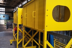 gehaeuse-mit-untergestell